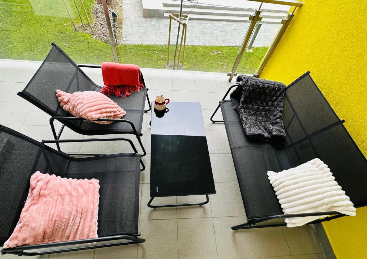Medences Panoramas Balatom Apartman Siofok Bagian luar foto